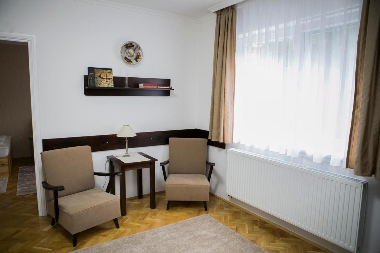 Vicente's apartment Eger Extérieur photo